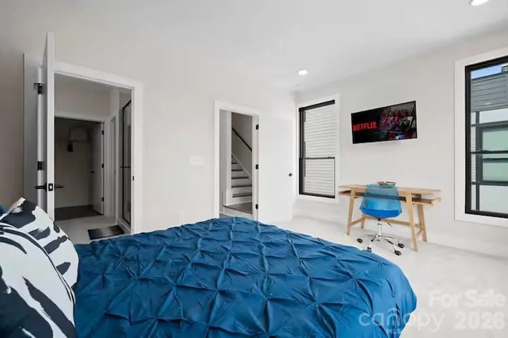 223 Freeland Lane Charlotte NC 28217
