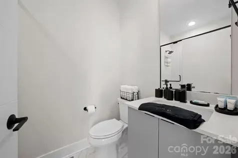 223 Freeland Lane Charlotte NC 28217