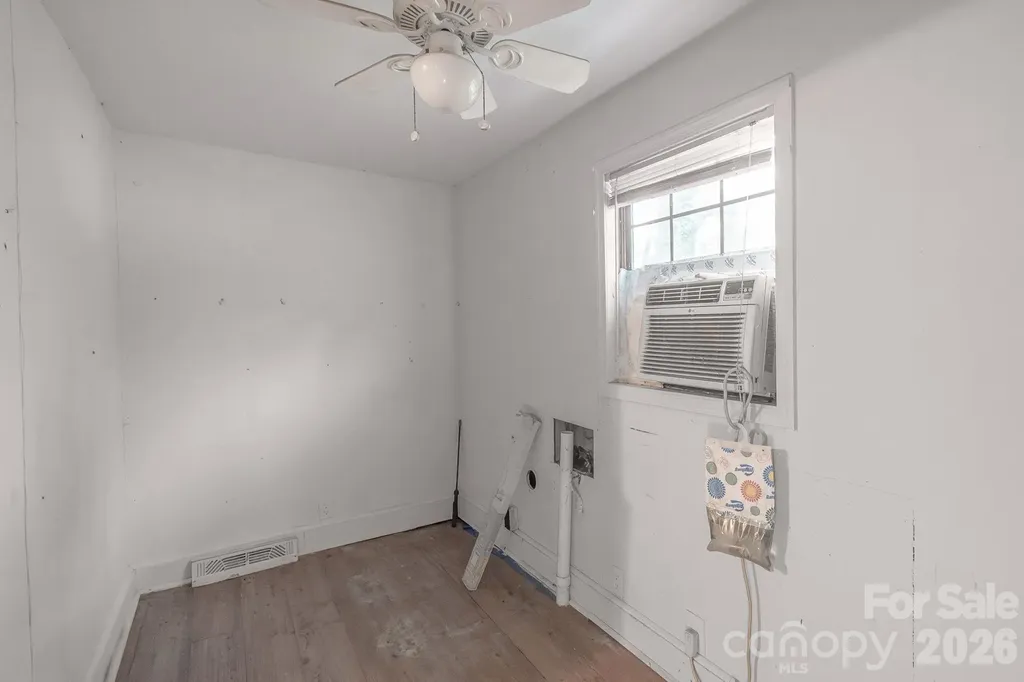 4430 W Tyvola Road Charlotte NC 28208