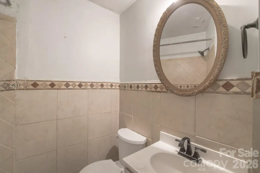 4430 W Tyvola Road Charlotte NC 28208