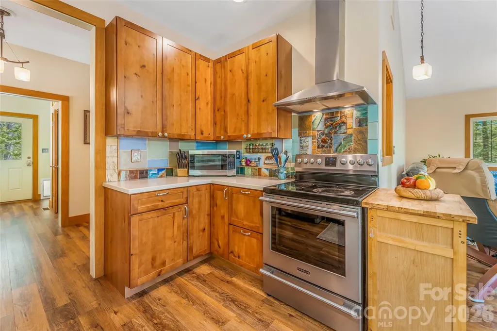 446 Amanda Drive Mars Hill NC 28754