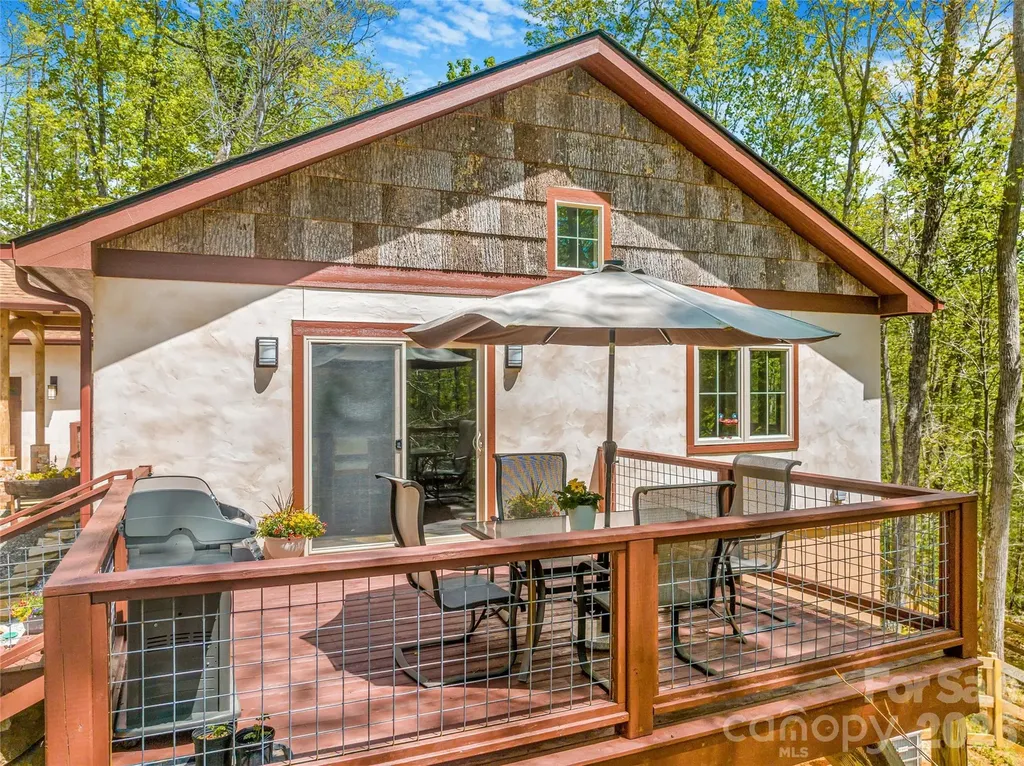 446 Amanda Drive Mars Hill NC 28754