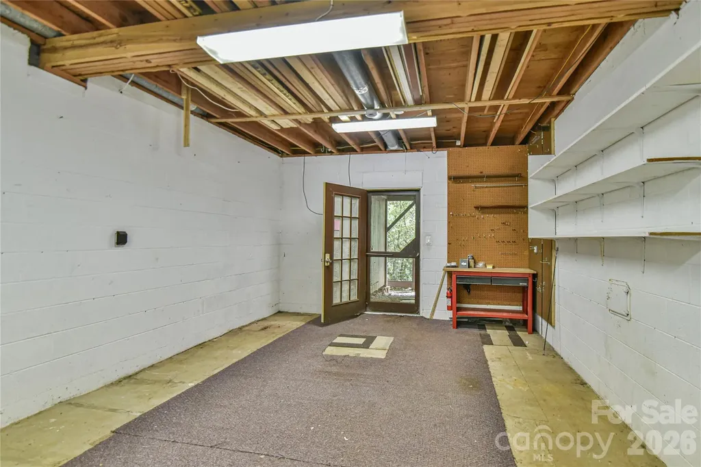 1 Hillcrest Lane Black Mountain NC 28711
