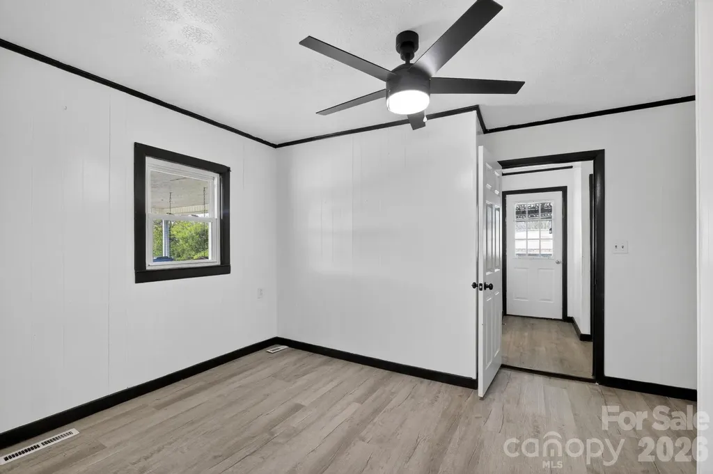 4163 Horseshoe Bend Road Hudson NC 28638
