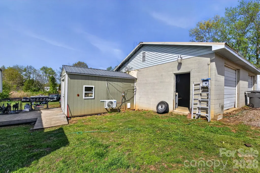 4163 Horseshoe Bend Road Hudson NC 28638