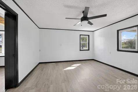 4163 Horseshoe Bend Road Hudson NC 28638