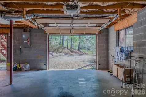 42 Camelfield Road Weaverville NC 28787