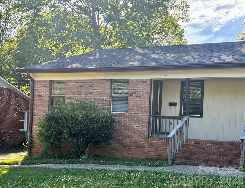 3633 Driftwood Drive Charlotte NC 28205
