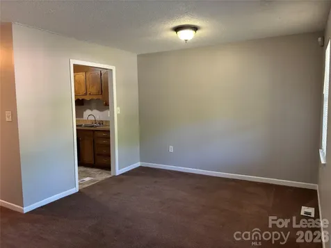 3633 Driftwood Drive Charlotte NC 28205