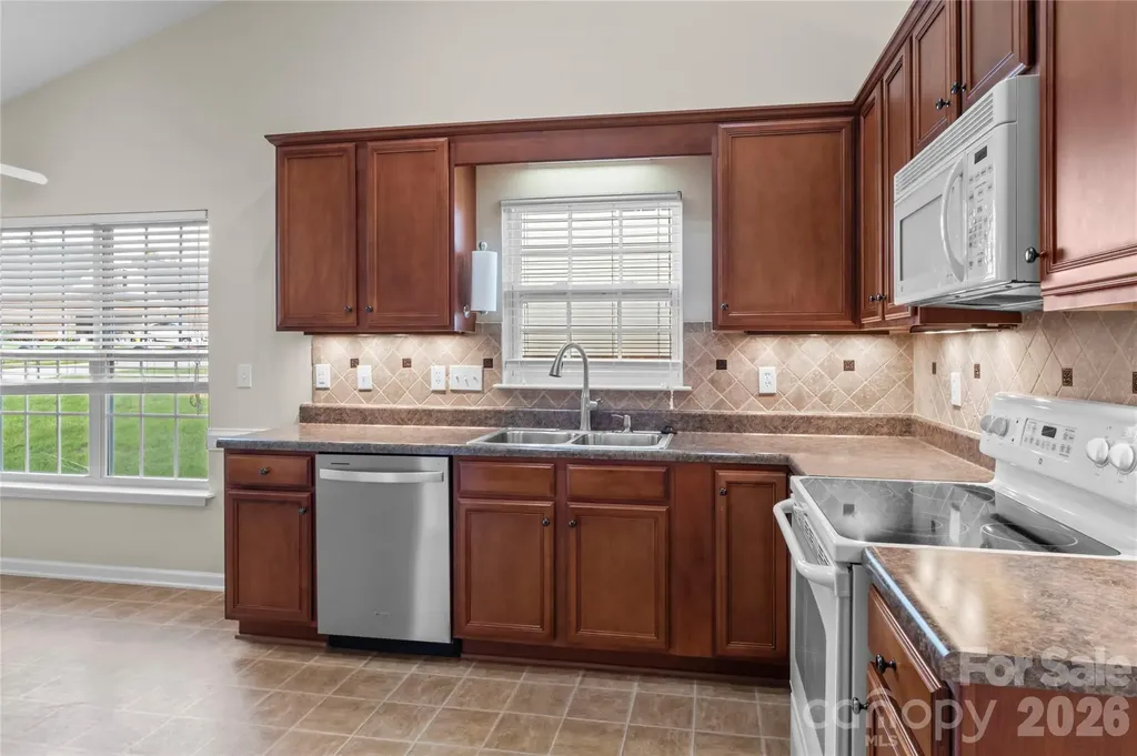 567 Caladium Court Kernersville NC 27284