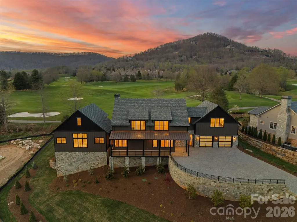6 Walnut Valley Parkway Arden NC 28704
