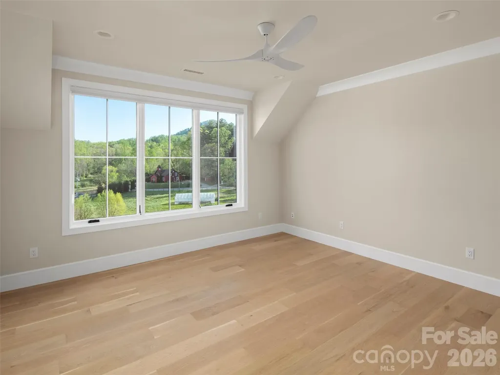 6 Walnut Valley Parkway Arden NC 28704