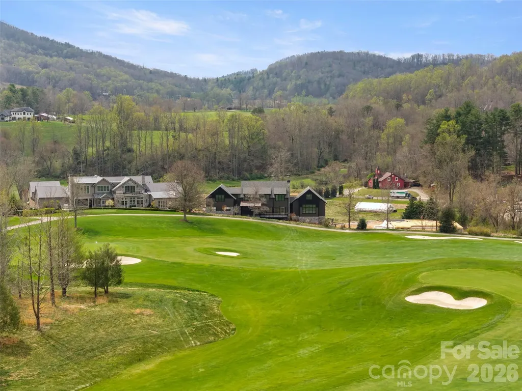 6 Walnut Valley Parkway Arden NC 28704