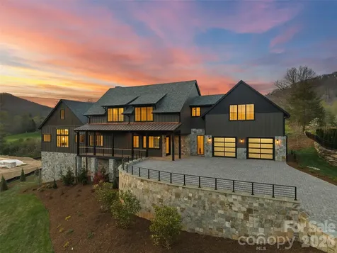 6 Walnut Valley Parkway Arden NC 28704