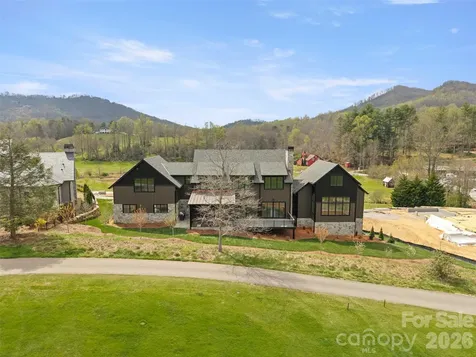 6 Walnut Valley Parkway Arden NC 28704