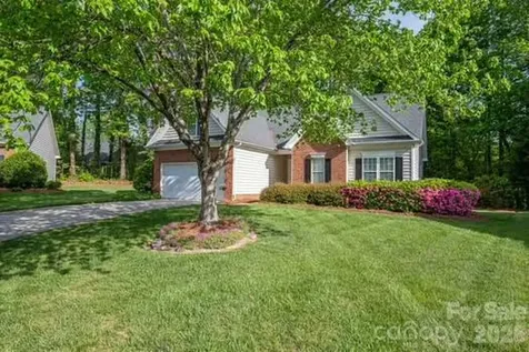 1614 Iverness Court Gastonia NC 28056
