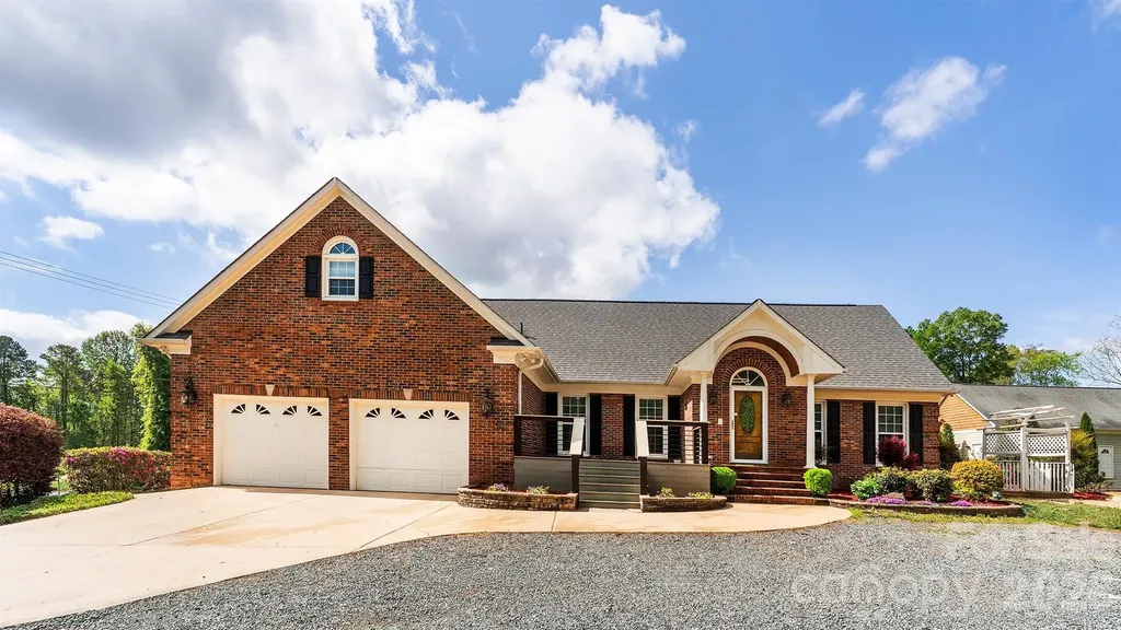 8219 Starnes Randall Road Charlotte NC 28215
