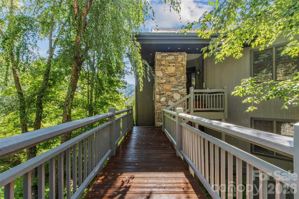 101 Spring Rock Road Burnsville NC 28714