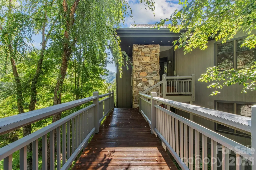 101 Spring Rock Road Burnsville NC 28714