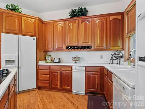 101 Spring Rock Road Burnsville NC 28714