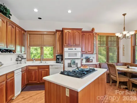 101 Spring Rock Road Burnsville NC 28714