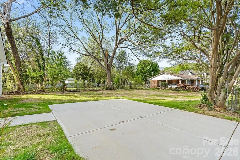 1102 W Horah Street Salisbury NC 28144
