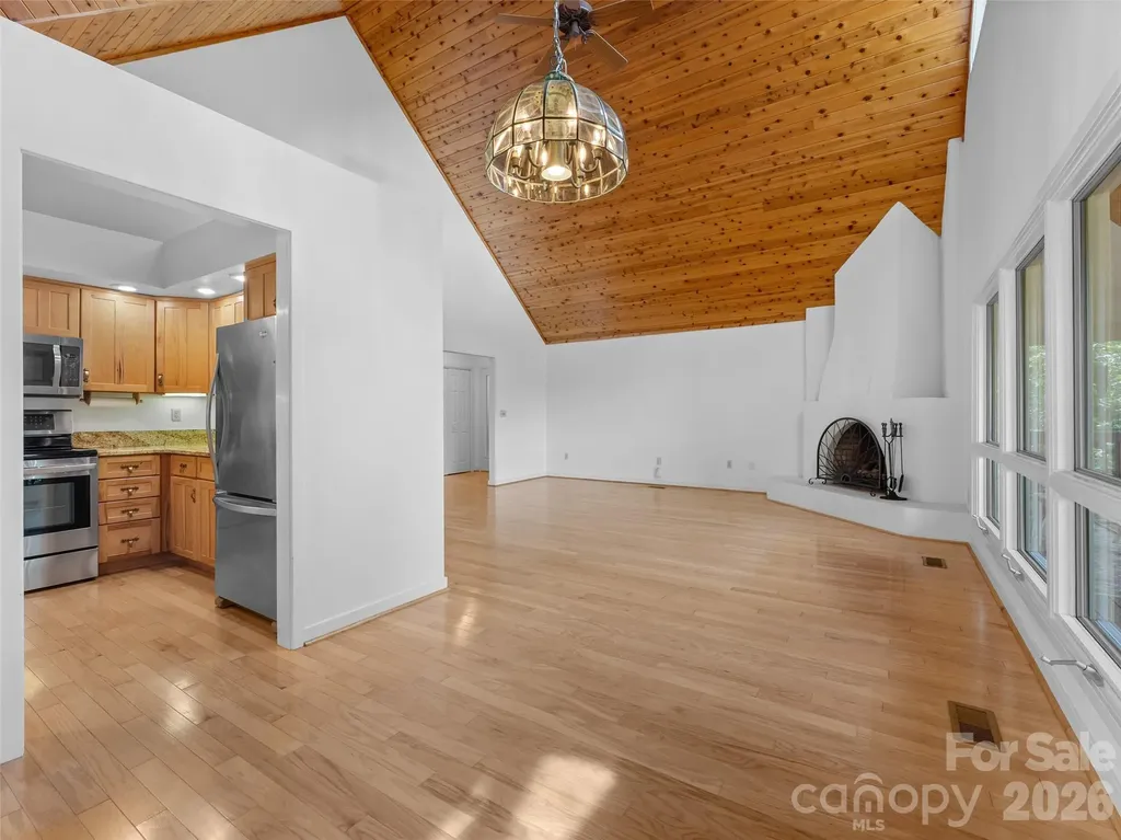 65 Gusv Court Brevard NC 28712