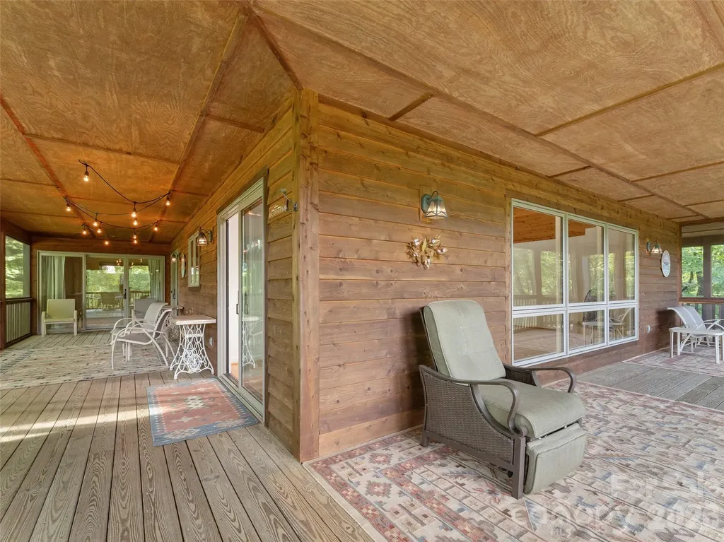 65 Gusv Court Brevard NC 28712