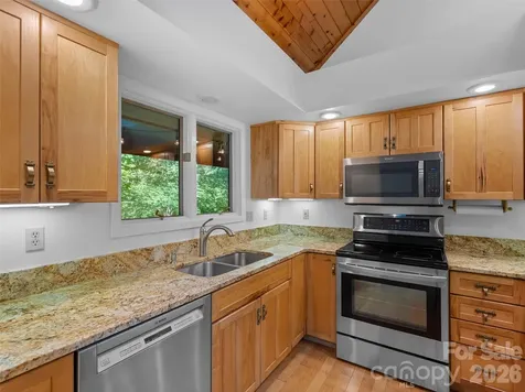 65 Gusv Court Brevard NC 28712