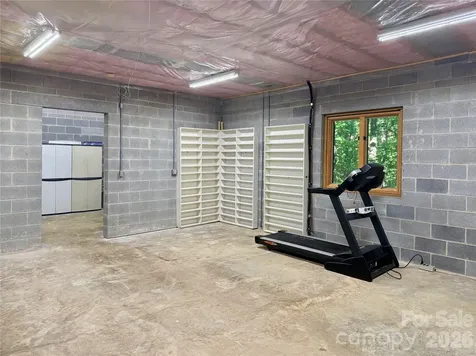65 Gusv Court Brevard NC 28712