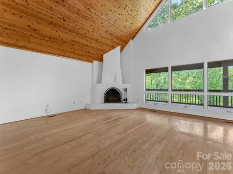 65 Gusv Court Brevard NC 28712
