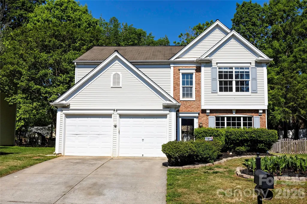7519 Eurostar Drive Charlotte NC 28213