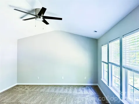 7519 Eurostar Drive Charlotte NC 28213