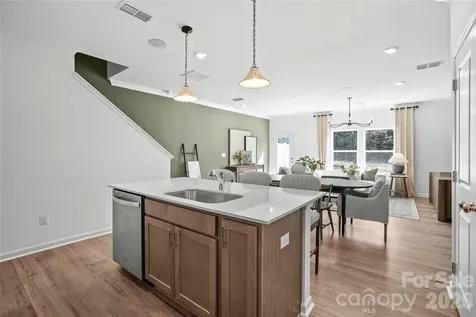 11908 Oak Street Charlotte NC 28269