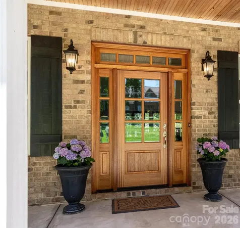 123 Lakefront Drive Mooresville NC 28117