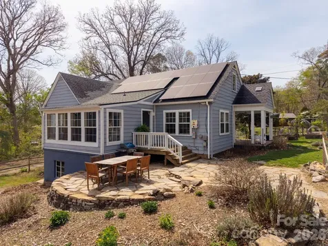 318 Stonewall Avenue Swannanoa NC 28778