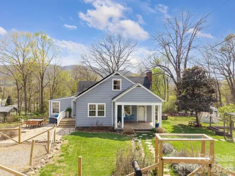 318 Stonewall Avenue Swannanoa NC 28778