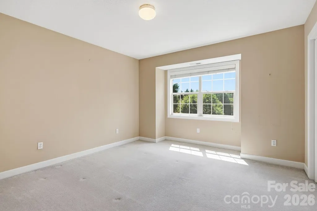 306 Woodview Court Fletcher NC 28732