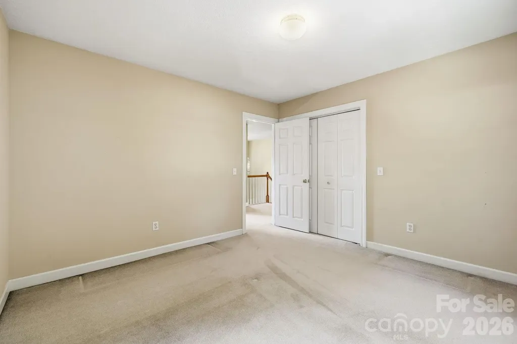 306 Woodview Court Fletcher NC 28732