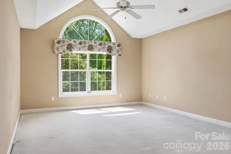 306 Woodview Court Fletcher NC 28732