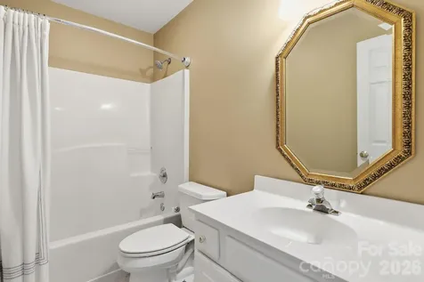 306 Woodview Court Fletcher NC 28732