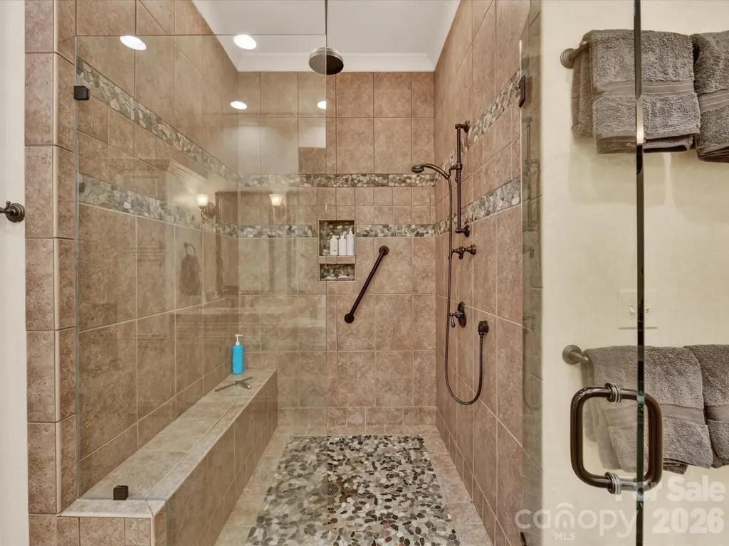 2223 Croydon Road Charlotte NC 28207