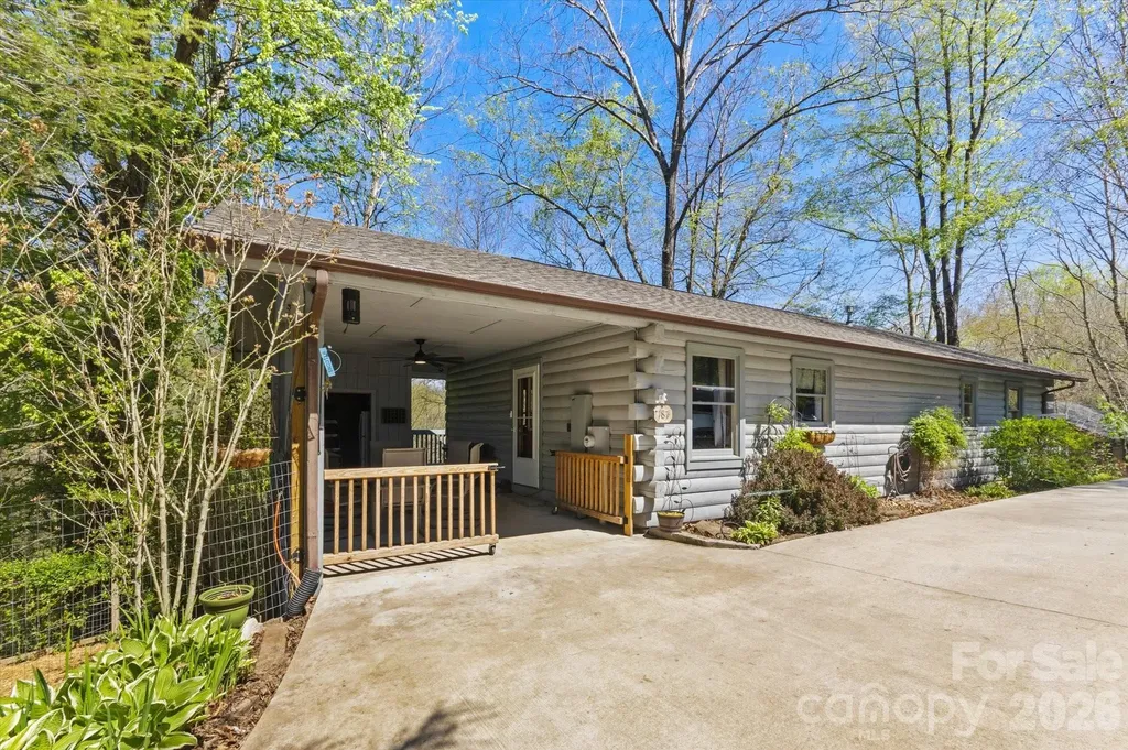 187 Cedarwood Drive Waynesville NC 28785
