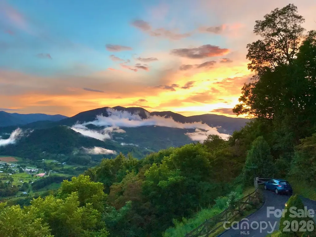 3355 Utah Mountain Road Waynesville NC 28785