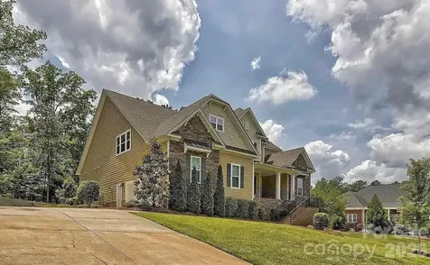 242 Wren Creek Circle Blythewood SC 29016