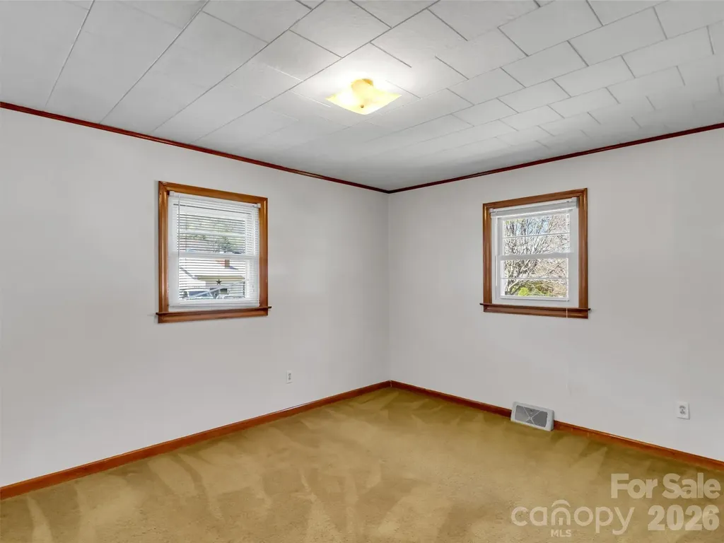 68 Skyview Drive Waynesville NC 28786