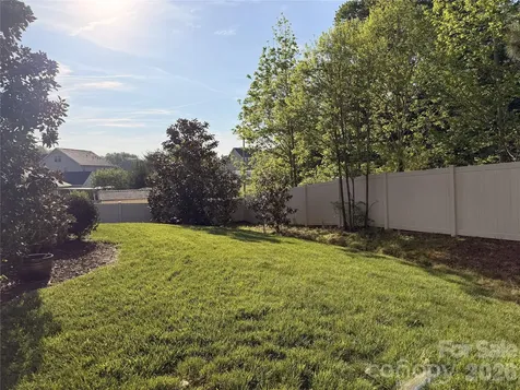 3665 English Garden Drive Gastonia NC 28056
