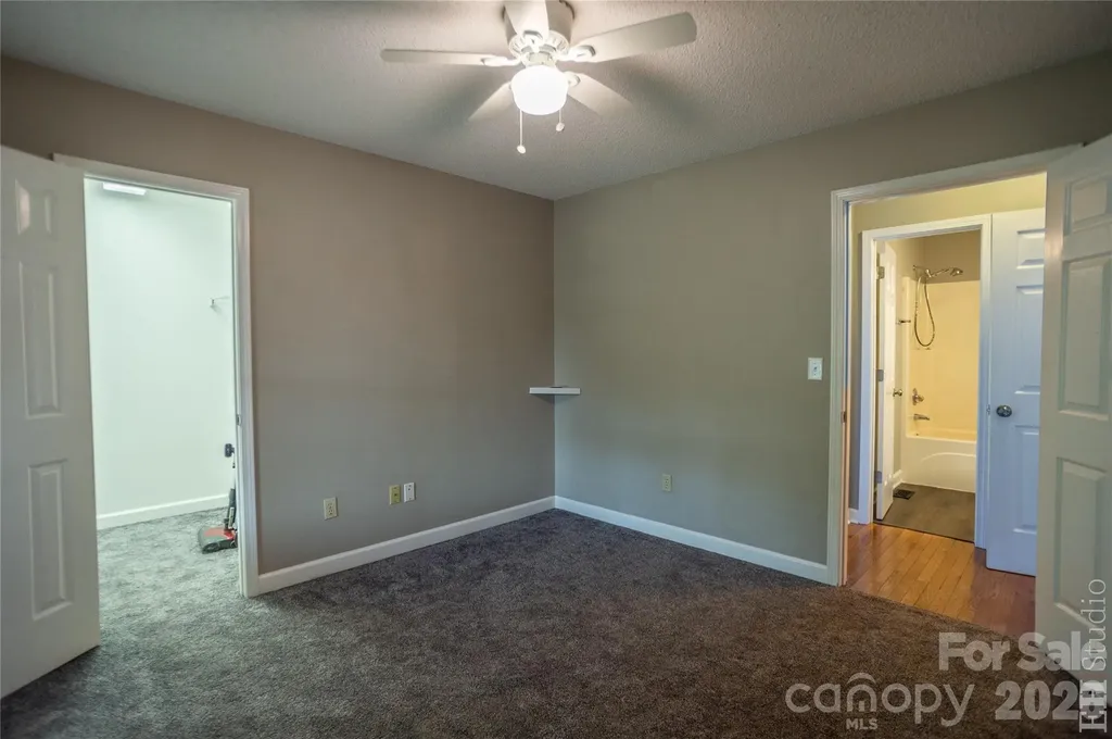 5146 Olde School Drive Hickory NC 28602