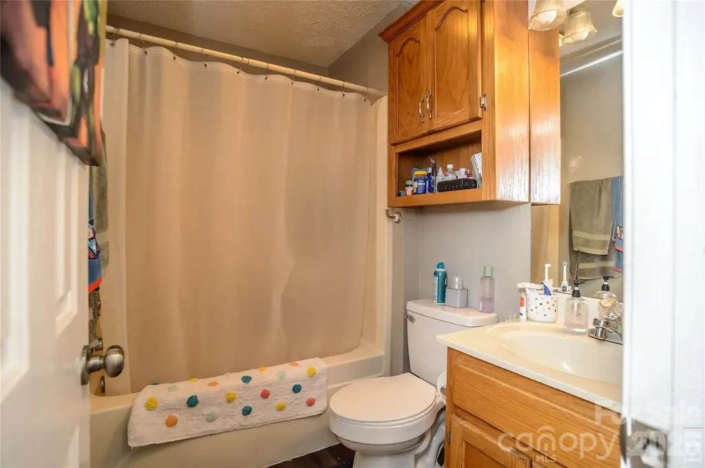 5146 Olde School Drive Hickory NC 28602
