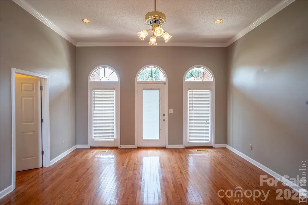 5146 Olde School Drive Hickory NC 28602